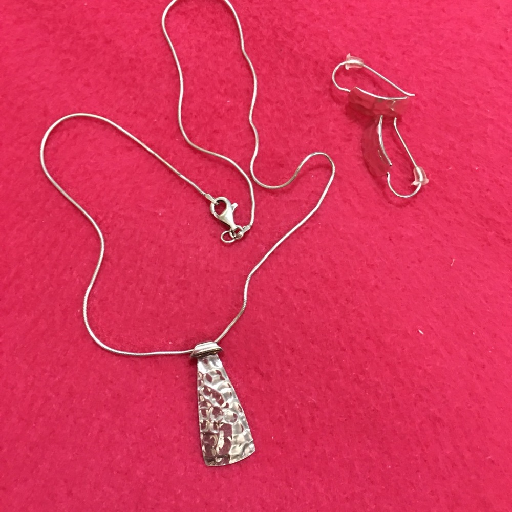 Silpada necklace and earrings